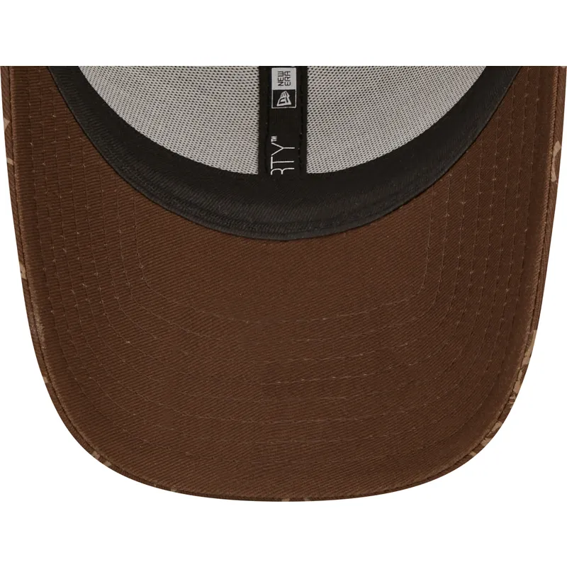 cappelli-curva-marrone-cinghia-regolabile-9forty-monogram-dei-new-york-yankees-mlb-di-new-era