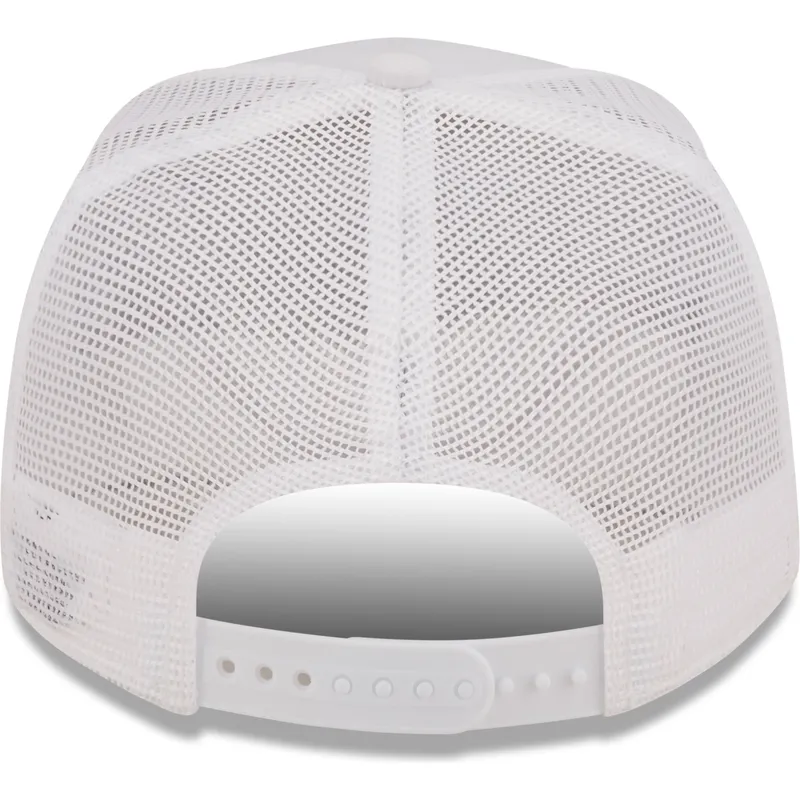 cappelli-curva-bianco-snapback-a-frame-di-new-era cappelli-curva-bianco-snapback-a-frame-di-new-era