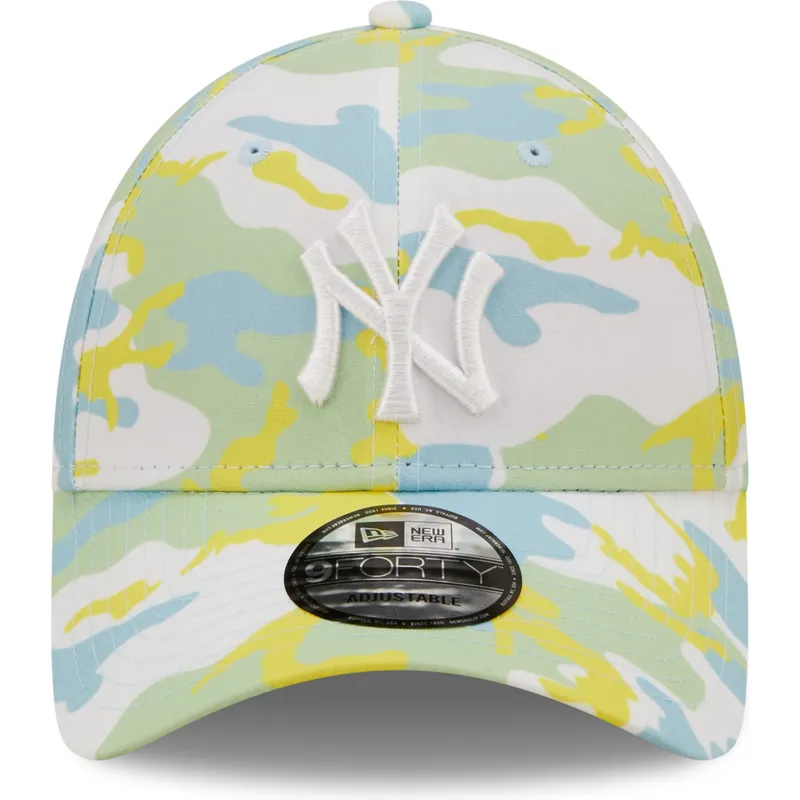 cappelli-curva-verde-cinghia-regolabile-9forty-all-over-print-seasonal-dei-new-york-yankees-mlb-di-new-era
