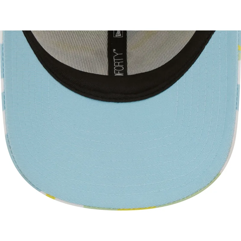 cappelli-curva-verde-cinghia-regolabile-9forty-all-over-print-seasonal-dei-new-york-yankees-mlb-di-new-era