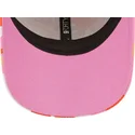cappelli-curva-rosa-cinghia-regolabile-9forty-all-over-print-seasonal-dei-new-york-yankees-mlb-di-new-era