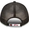 cappellino-trucker-nero-regolabile-a-frame-home-field-dei-chicago-bulls-nba-di-new-era