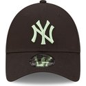 new-era-curved-brim-green-logo-9forty-league-essential-new-york-yankees-mlb-black-adjustable-cap