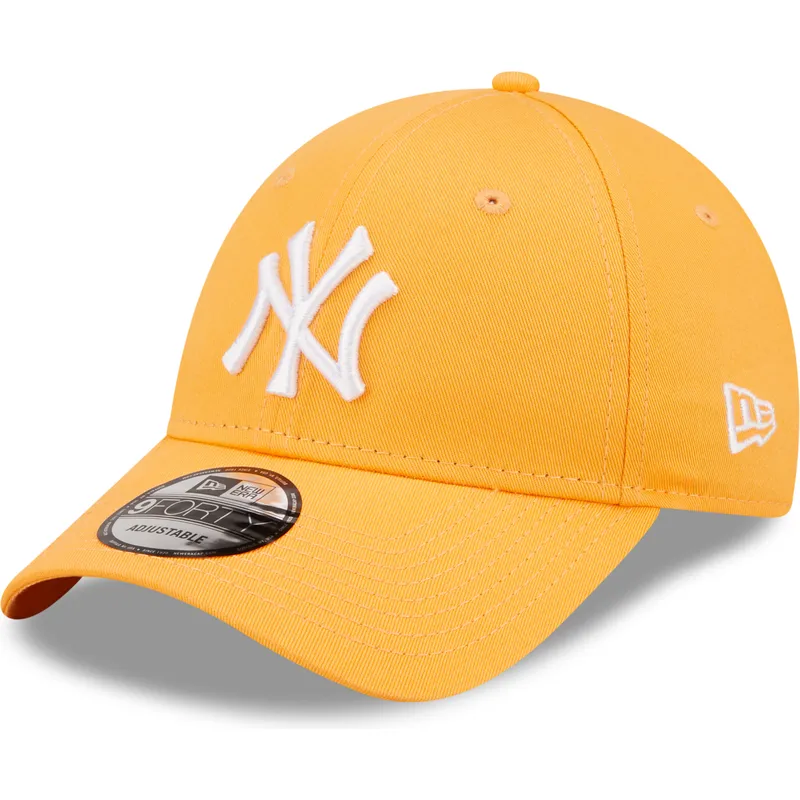 cappelli-curva-arancia-cinghia-regolabile-claro-9forty-league-essential-dei-new-york-yankees-mlb-di-new-era