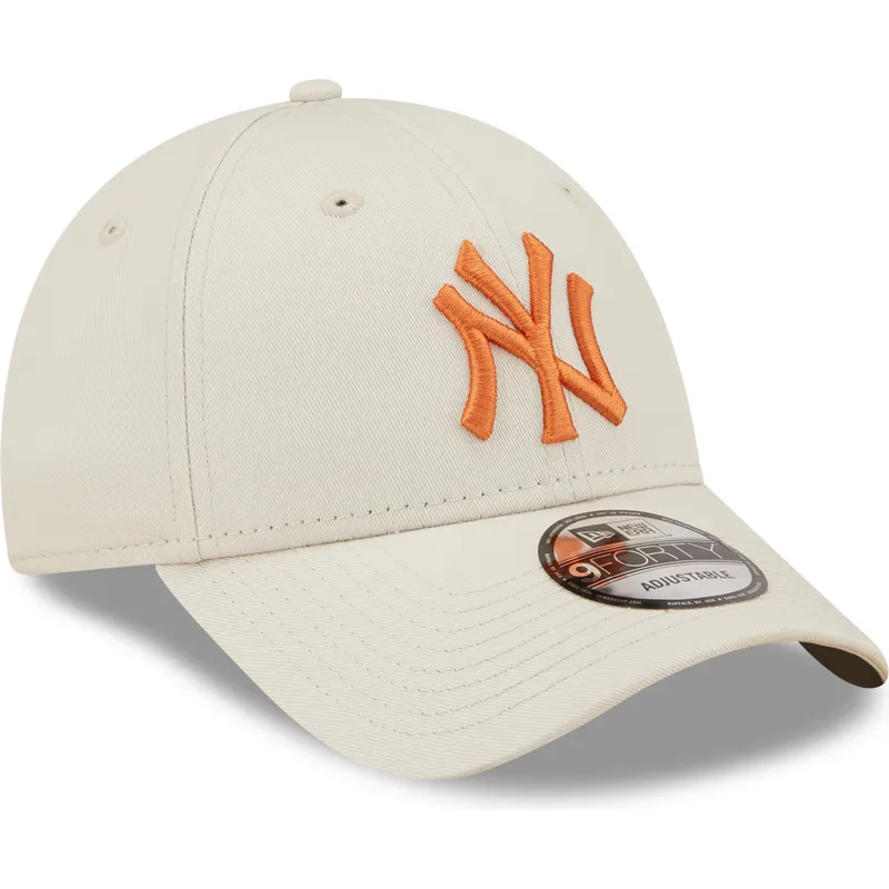 cappelli-curva-beige-cinghia-regolabile-9forty-league-essential-dei-new-york-yankees-mlb-di-new-era