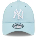 cappelli-curva-blu-cinghia-regolabile-claro-9forty-league-essential-dei-new-york-yankees-mlb-di-new-era