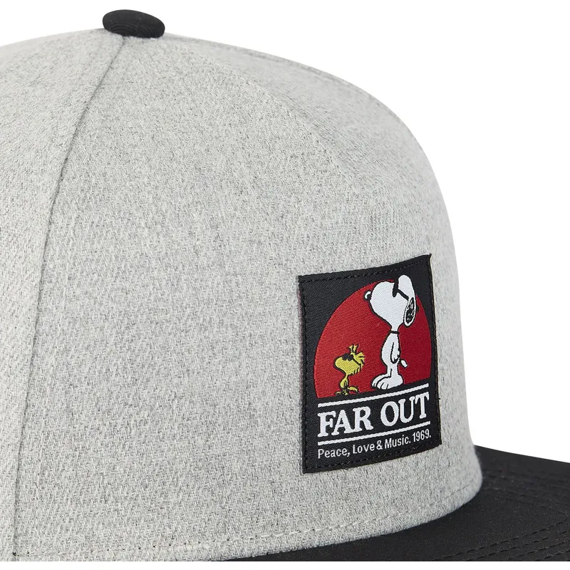 cappelli-piatta-grigio-snapback-snoopy-arachidi-di-capslab