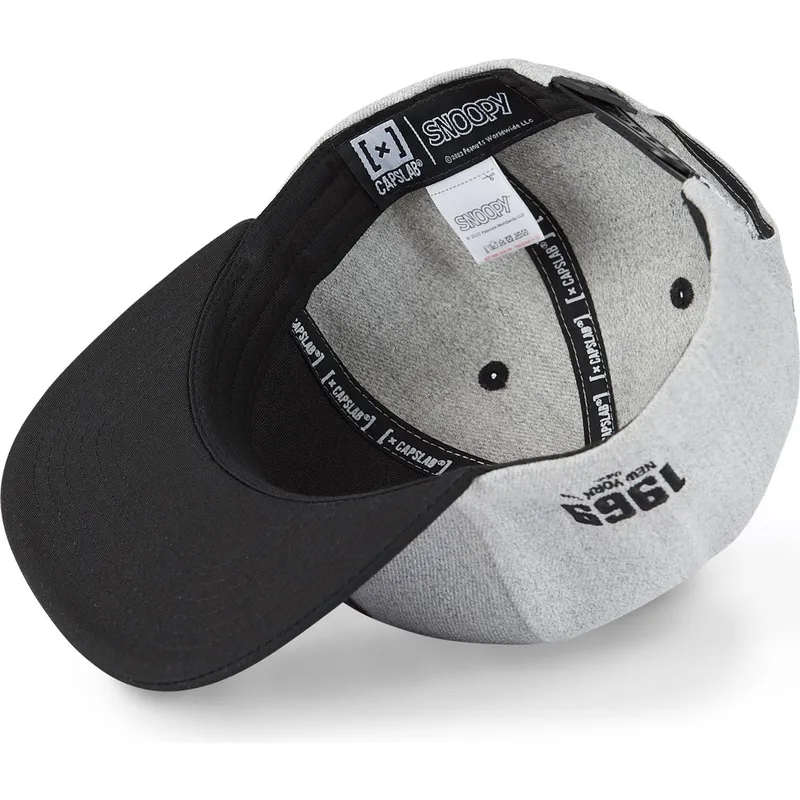 cappelli-piatta-grigio-snapback-snoopy-arachidi-di-capslab