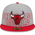 cappello-piatto-grigio-e-rosso-aderente-59fifty-draft-edition-2023-di-chicago-bulls-nba-di-new-era