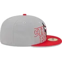 cappello-piatto-grigio-e-rosso-aderente-59fifty-draft-edition-2023-di-chicago-bulls-nba-di-new-era
