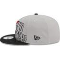 cappello-piatto-grigio-e-nero-snapback-9fifty-draft-edition-2023-di-portland-trail-blazers-nba-di-new-era