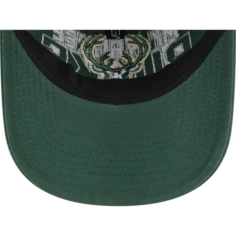 cappellino-curvo-verde-regolabile-9twenty-draft-edition-2023-dei-milwaukee-bucks-nba-di-new-era