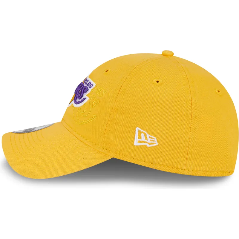cappelli-curva-giallo-cinghia-regolabile-9twenty-draft-edition-2023-dei-los-angeles-lakers-nba-di-new-era