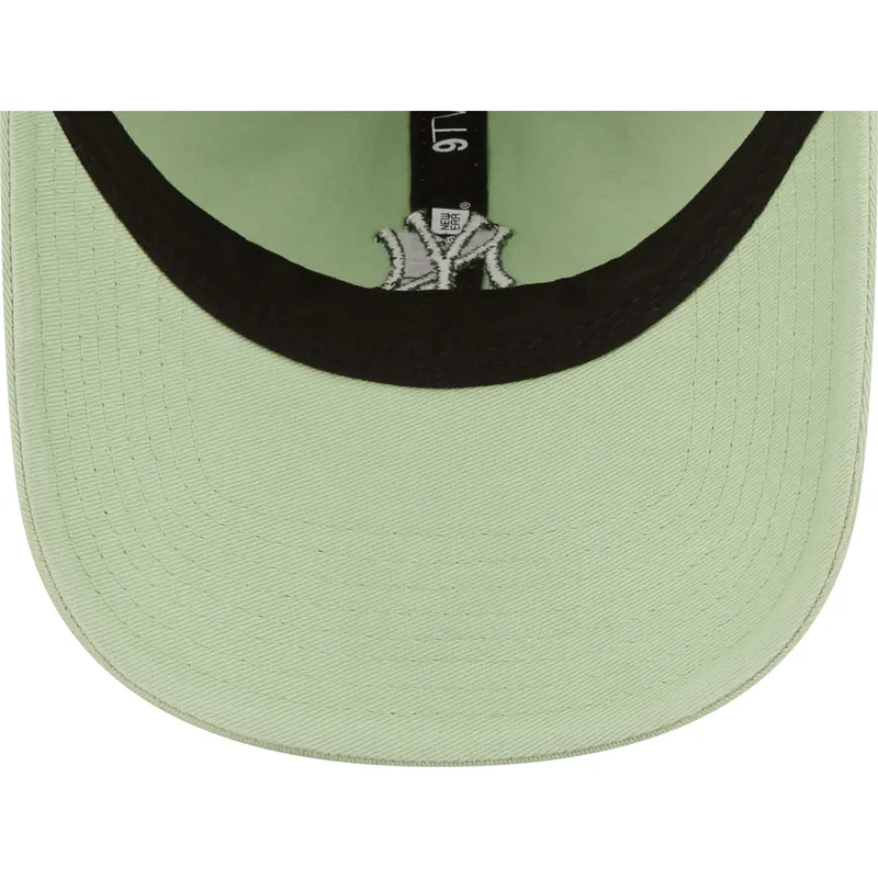 cappelli-curva-verde-cinghia-regolabile-claro-9twenty-mini-dei-new-york-yankees-mlb-di-new-era