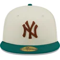 cappello-piatto-grigio-e-verde-chiuso-con-logo-marrone-59fifty-camp-dei-new-york-yankees-mlb-di-new-era