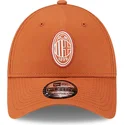 cappelli-curva-arancia-cinghia-regolabile-9forty-seasonal-dei-ac-milan-serie-a-di-new-era