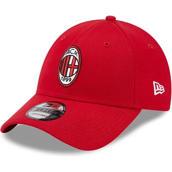 Cappellino curvo rosso regolabile 9FORTY Core di AC Milan Serie A di New Era