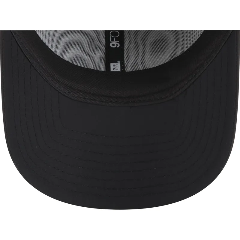 cappelli-curva-nero-cinghia-regolabile-9forty-multi-texture-dei-new-york-yankees-mlb-di-new-era cappelli-curva-nero-cinghia-regolabile-9forty-multi-texture-dei-new-york-yankees-mlb-di-new-era