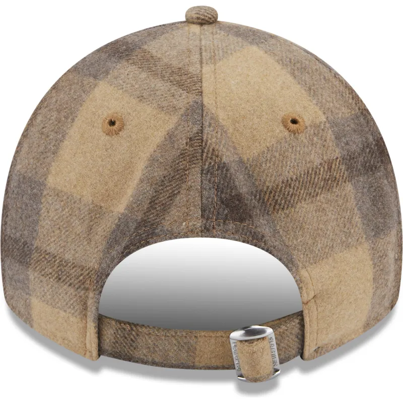 cappelli-curva-marrone-cinghia-regolabile-9twenty-di-new-era cappelli-curva-marrone-cinghia-regolabile-9twenty-di-new-era