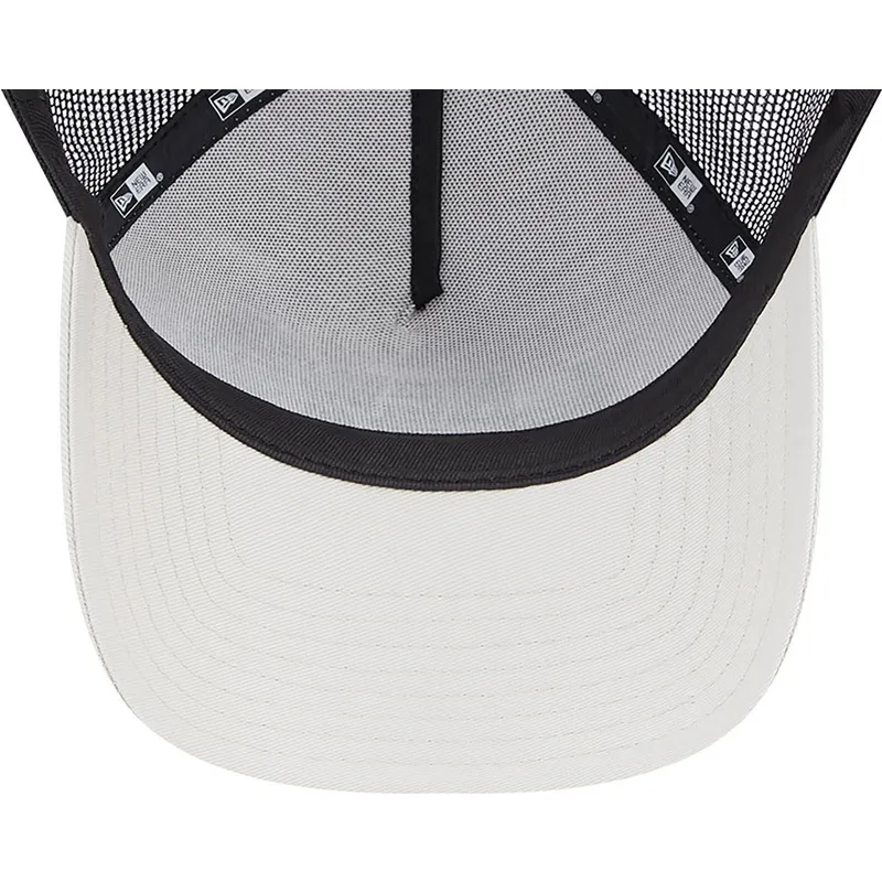 cappelli-curva-beige-snapback-a-frame-dei-bugs-bunny-y-pato-lucas-looney-tunes-di-new-era
