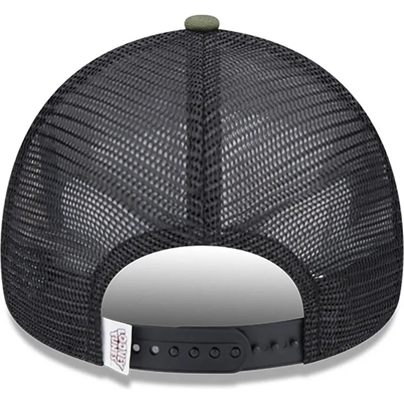 cappelli-curva-verde-snapback-a-frame-dei-piolin-y-silvestre-looney-tunes-di-new-era