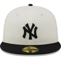 cappello-piatto-bianco-e-nero-aderente-59fifty-championships-dei-new-york-yankees-mlb-di-new-era