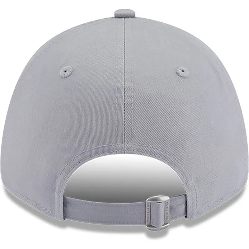 cappellino-visiera-curva-grigio-regolabile-9forty-team-side-patch-dei-los-angeles-lakers-nba-di-new-era