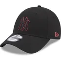 cappelli-curva-nero-cinghia-regolabile-9forty-team-outline-dei-new-york-yankees-mlb-di-new-era