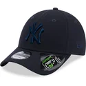 cappelli-curva-blu-marino-cinghia-regolabile-9forty-repreve-dei-new-york-yankees-mlb-di-new-era
