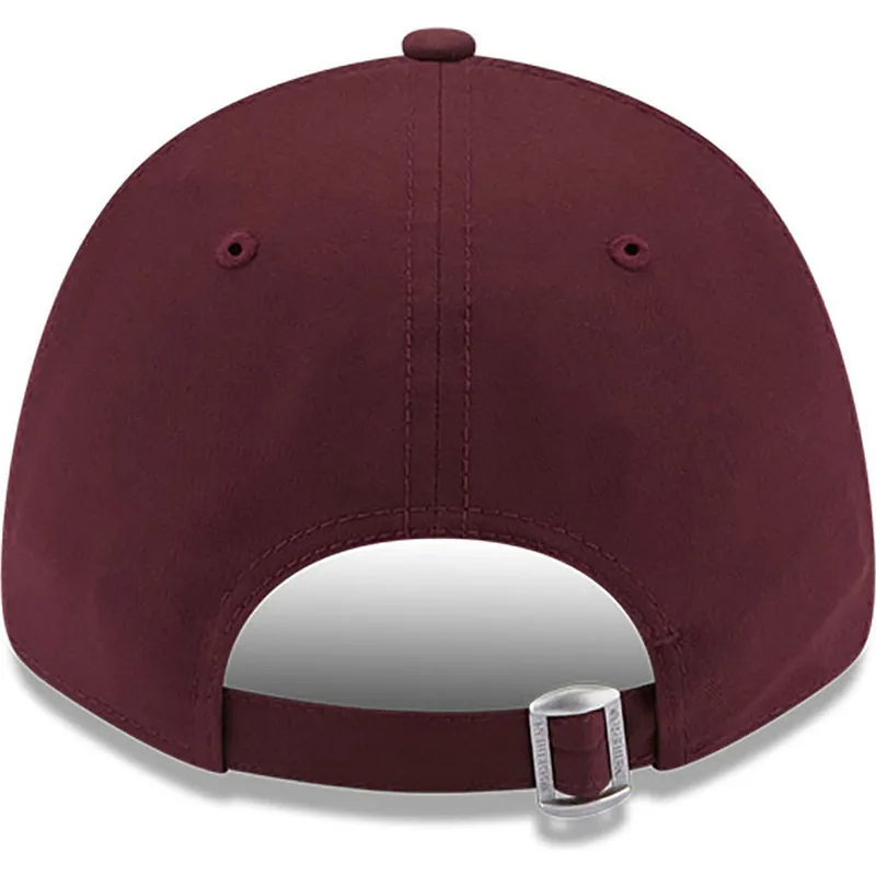 cappelli-curva-rosso-cinghia-regolabile-granate-granate-9forty-repreve-dei-las-vegas-raiders-nfl-di-new-era