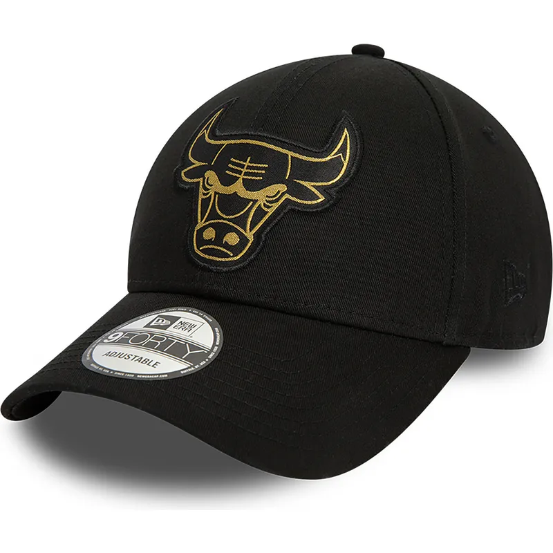 cappelli-curva-nero-cinghia-regolabile-9forty-metallic-badge-dei-chicago-bulls-nba-di-new-era cappelli-curva-nero-cinghia-regolabile-9forty-metallic-badge-dei-chicago-bulls-nba-di-new-era