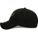 cappelli-curva-nero-cinghia-regolabile-9forty-metallic-badge-dei-chicago-bulls-nba-di-new-era