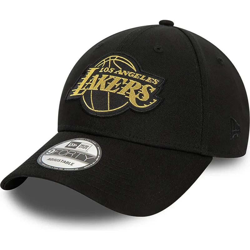 cappelli-curva-nero-cinghia-regolabile-9forty-metallic-badge-dei-los-angeles-lakers-nba-di-new-era cappelli-curva-nero-cinghia-regolabile-9forty-metallic-badge-dei-los-angeles-lakers-nba-di-new-era