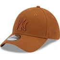 cappelli-curva-marrone-regolato-39thirty-league-essential-dei-new-york-yankees-mlb-di-new-era