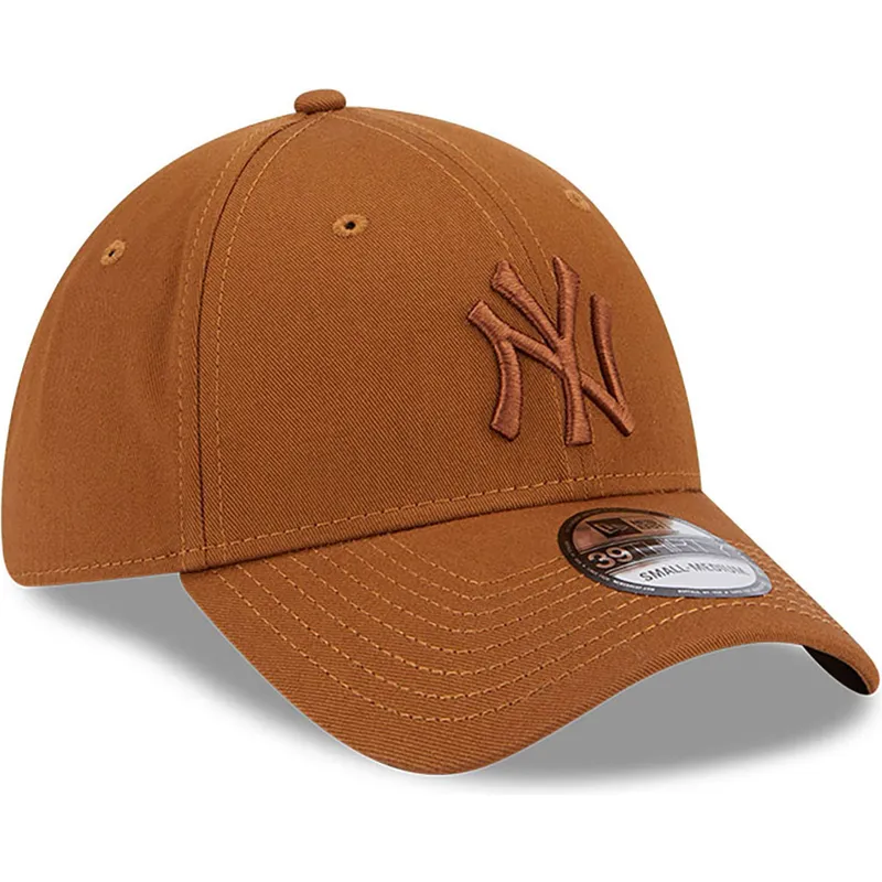 cappelli-curva-marrone-regolato-39thirty-league-essential-dei-new-york-yankees-mlb-di-new-era