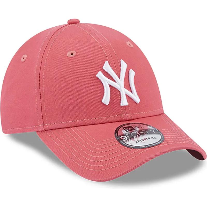 cappelli-curva-rosa-cinghia-regolabile-claro-9forty-league-essential-dei-new-york-yankees-mlb-di-new-era