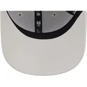 cappello-beige-regolabile-con-visiera-curva-e-logo-rosso-9forty-league-essential-dei-new-york-yankees-mlb-di-new-era