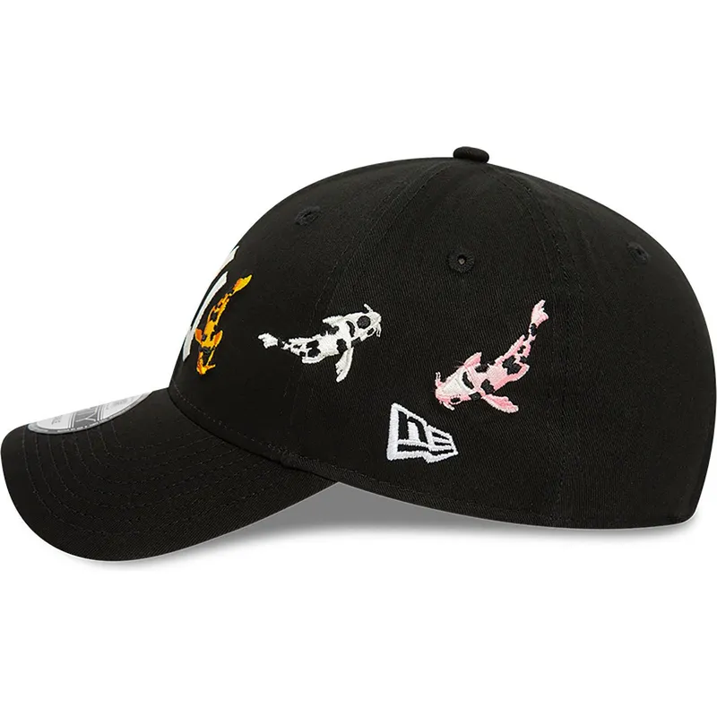 cappelli-curva-nero-cinghia-regolabile-9forty-koi-fish-dei-new-york-yankees-mlb-di-new-era