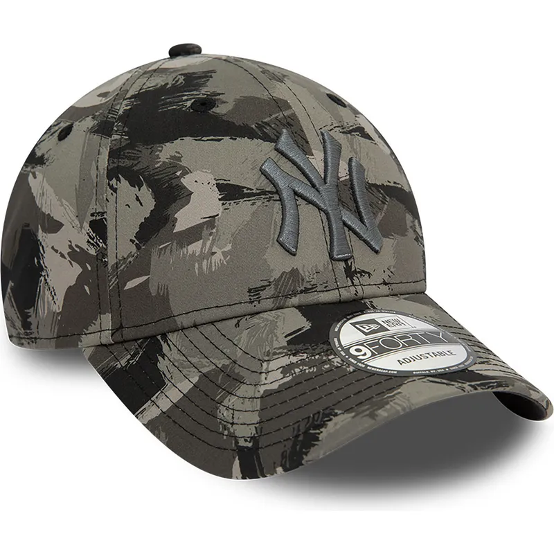 cappelli-curva-mimetizzazione-cinghia-regolabile-9forty-all-over-print-painted-dei-new-york-yankees-mlb-di-new-era cappelli-curva-mimetizzazione-cinghia-regolabile-9forty-all-over-print-painted-dei-new-york-yankees-mlb-di-new-era