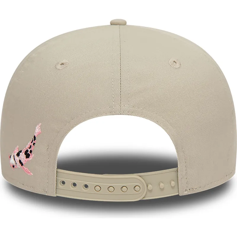 cappelli-piatta-beige-snapback-9fifty-koi-fish-dei-new-york-yankees-mlb-di-new-era