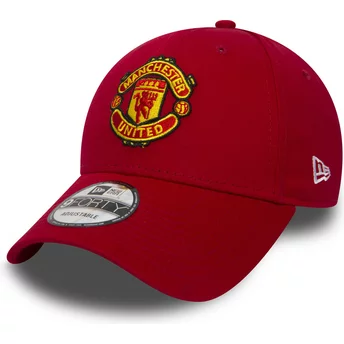 Cappellino visiera curva rosso regolabile 9FORTY Essential di Manchester United Football Club di New Era