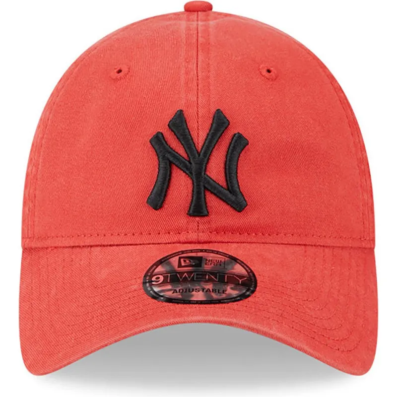 cappelli-curva-rosso-cinghia-regolabile-negro-9twenty-league-essential-dei-new-york-yankees-mlb-di-new-era cappelli-curva-rosso-cinghia-regolabile-negro-9twenty-league-essential-dei-new-york-yankees-mlb-di-new-era