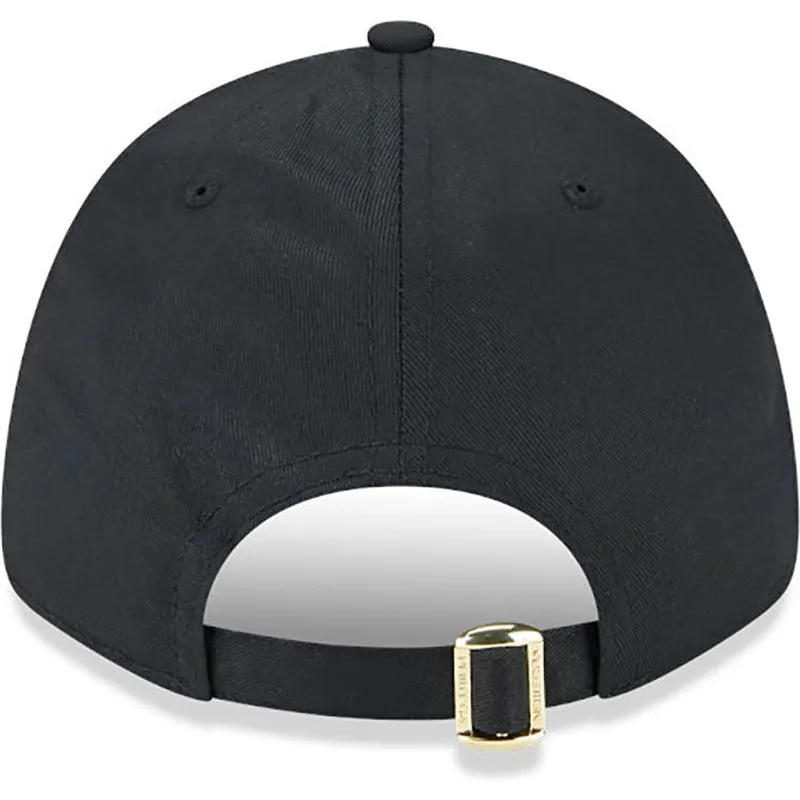 cappelli-curva-nero-cinghia-regolabile-9forty-pin-dei-chicago-bulls-nba-di-new-era cappelli-curva-nero-cinghia-regolabile-9forty-pin-dei-chicago-bulls-nba-di-new-era