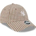 cappelli-curva-marrone-cinghia-regolabile-9forty-houndstooth-dei-new-york-yankees-mlb-di-new-era