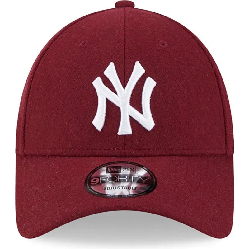 cappelli-curva-rosso-cinghia-regolabile-9forty-essential-melton-wool-dei-new-york-yankees-mlb-di-new-era