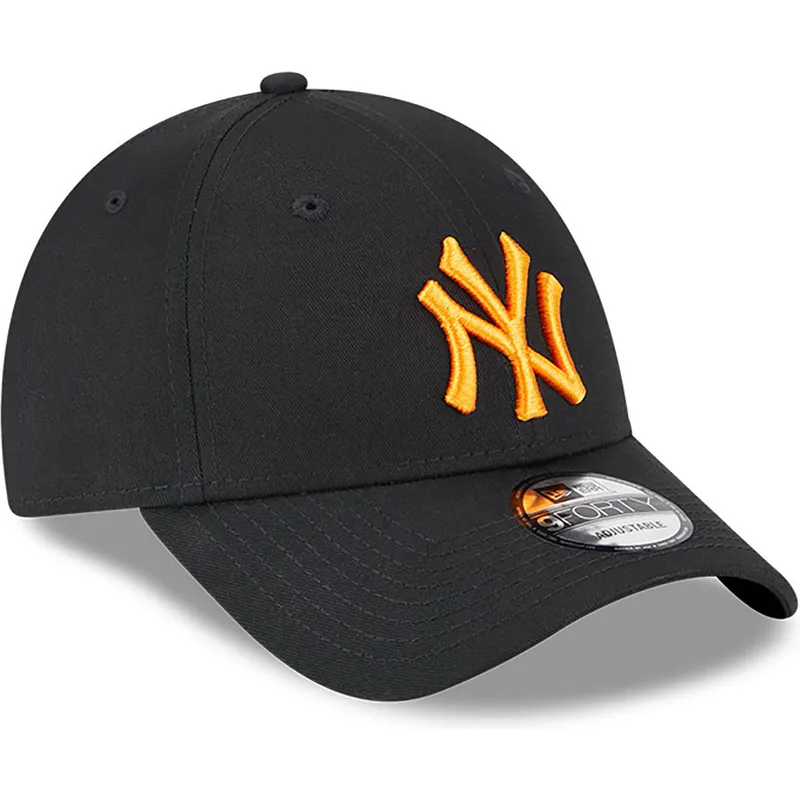 cappelli-curva-nero-cinghia-regolabile-9forty-league-essential-dei-new-york-yankees-mlb-di-new-era