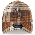 cappelli-curva-marrone-cinghia-regolabile-9forty-check-dei-new-york-yankees-mlb-di-new-era