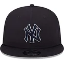 cappello-piatto-blu-navy-snapback-con-logo-blu-navy-9fifty-side-patch-script-dei-new-york-yankees-mlb-di-new-era