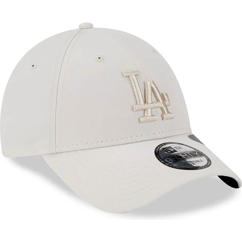 cappelli-curva-beige-cinghia-regolabile-9forty-repreve-outline-dei-los-angeles-dodgers-mlb-di-new-era cappelli-curva-beige-cinghia-regolabile-9forty-repreve-outline-dei-los-angeles-dodgers-mlb-di-new-era