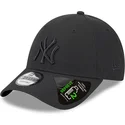 cappellino-curvo-nero-regolabile-con-logo-nero-9forty-repreve-outline-dei-new-york-yankees-mlb-di-new-era